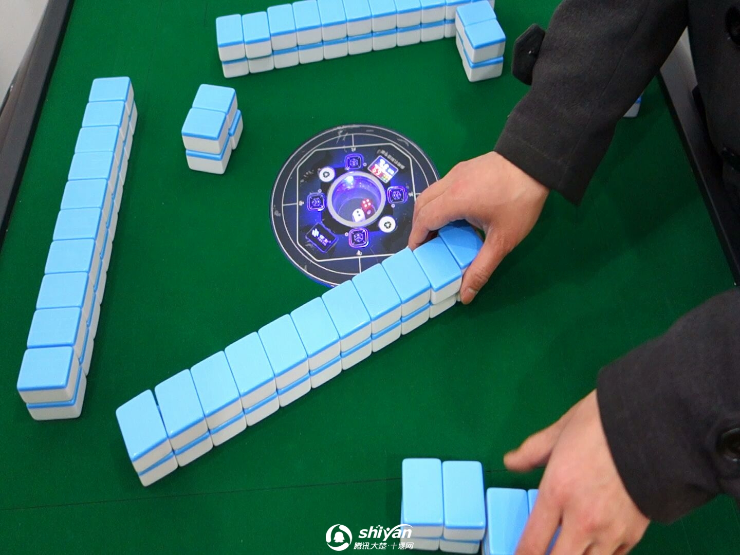 必备科技“微乐麻将开挂神器	”(原来真的有挂)-第3张图片