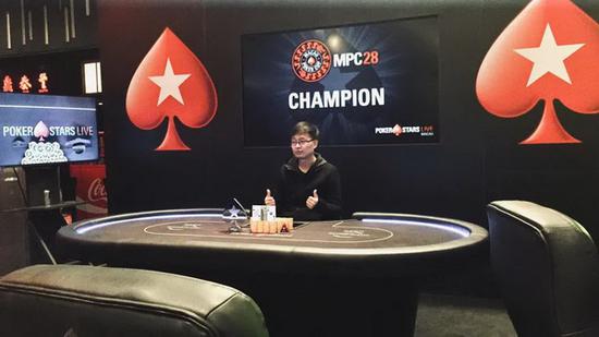 我来教教大家“红龙poker透视辅助教程”太坑人了,真的有挂-第1张图片